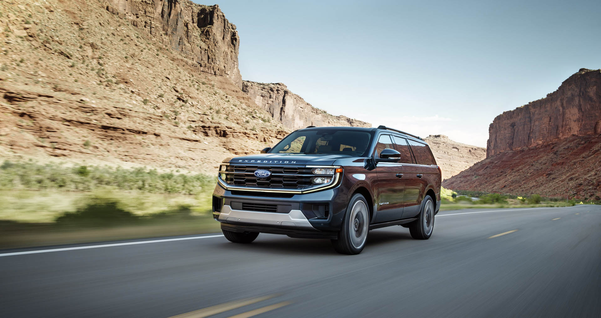 2025 Ford Expedition Review: Prices, Specs, and Photos