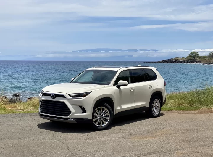 Hyundai Palisade vs. Toyota Highlander: Compare Crossover SUVs