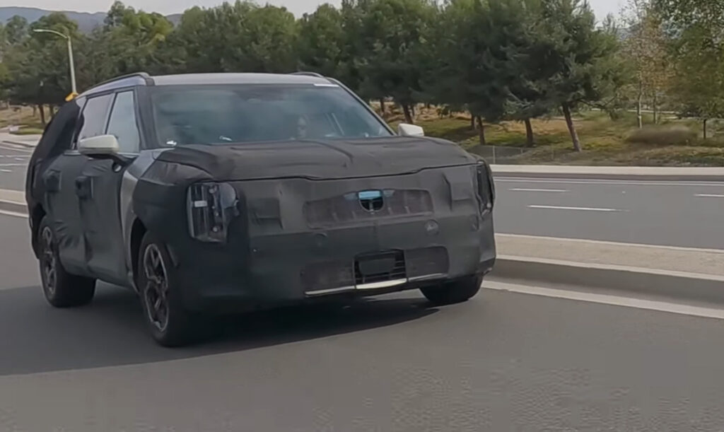 2026 Kia Telluride spied for first time