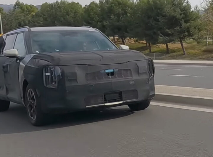 2026 Kia Telluride spied for first time