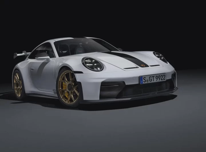 Watch the 2025 Porsche 911 GT3 rip around the 'Ring