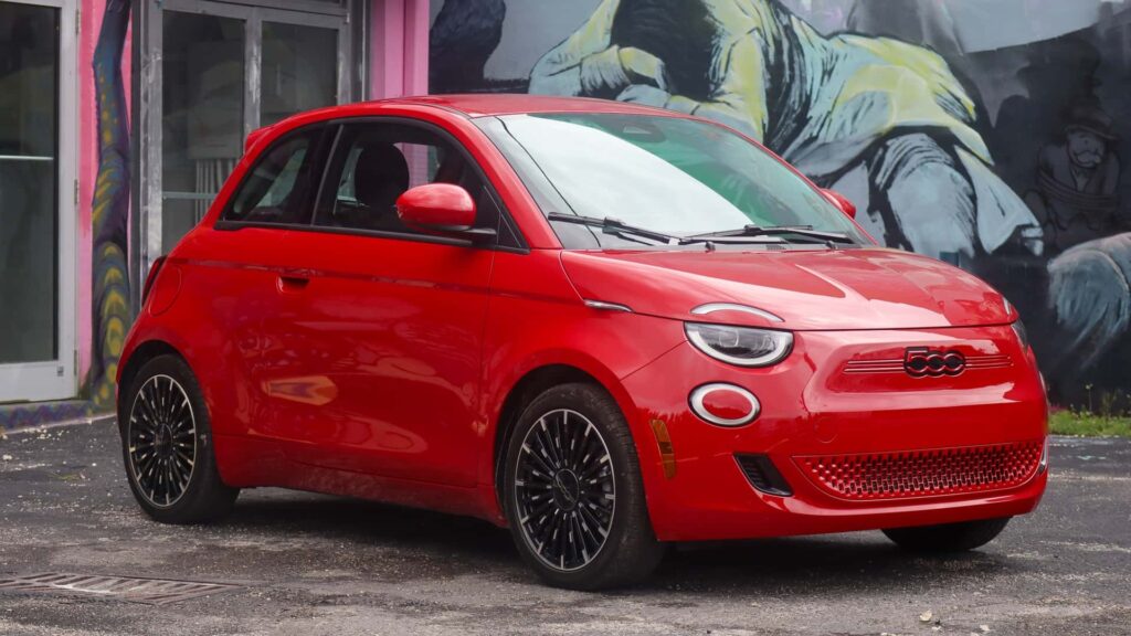 You Can Get A New Fiat 500e With $0 Down And $0 Per Month–With A Catch