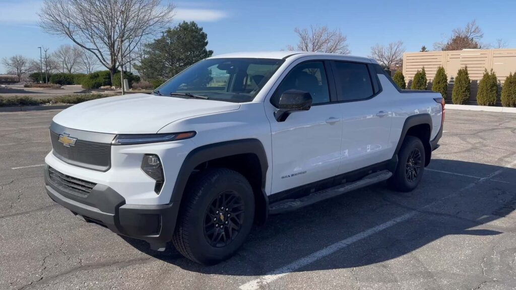 The Chevrolet Silverado EV 4WT Is A Fast-Charging Monster: ‘It’s Insane’