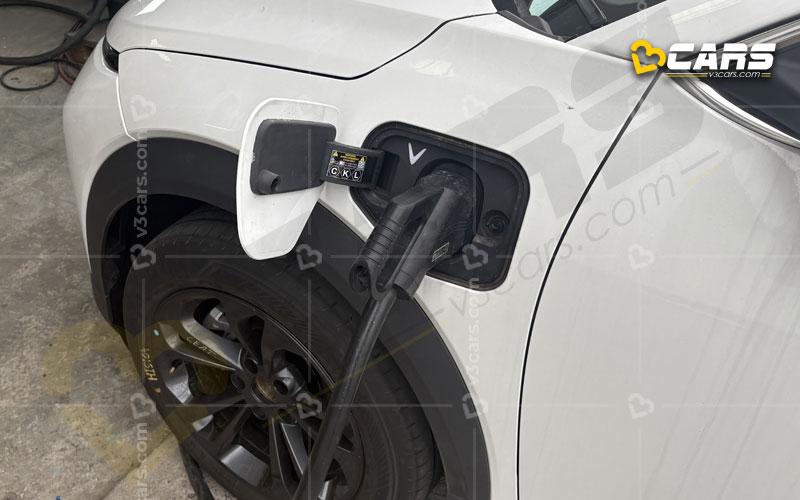 Vinfast vf6 electric suv spotted range revealed